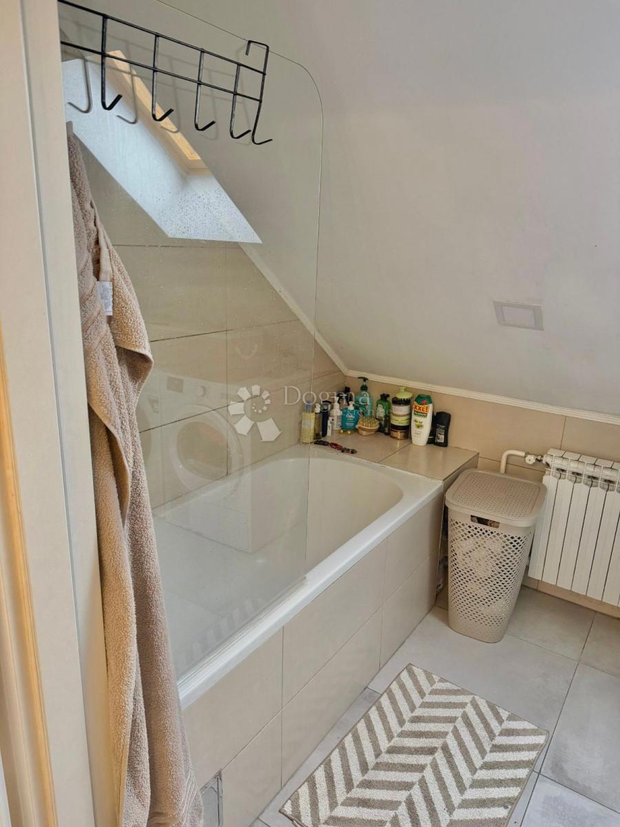 Casa Donja Dubrava, 243m2