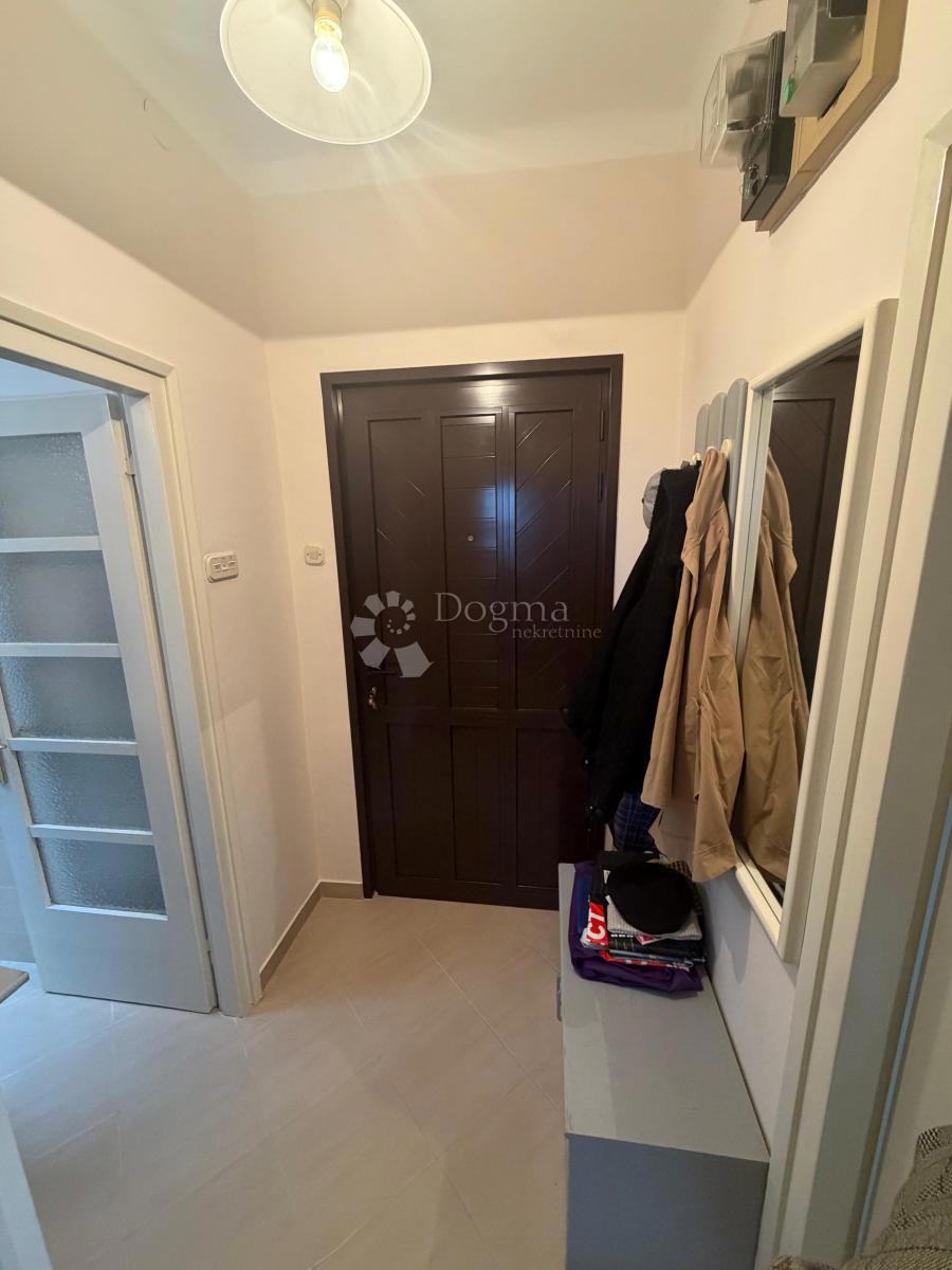 Allogio Centar, Rijeka, 64m2