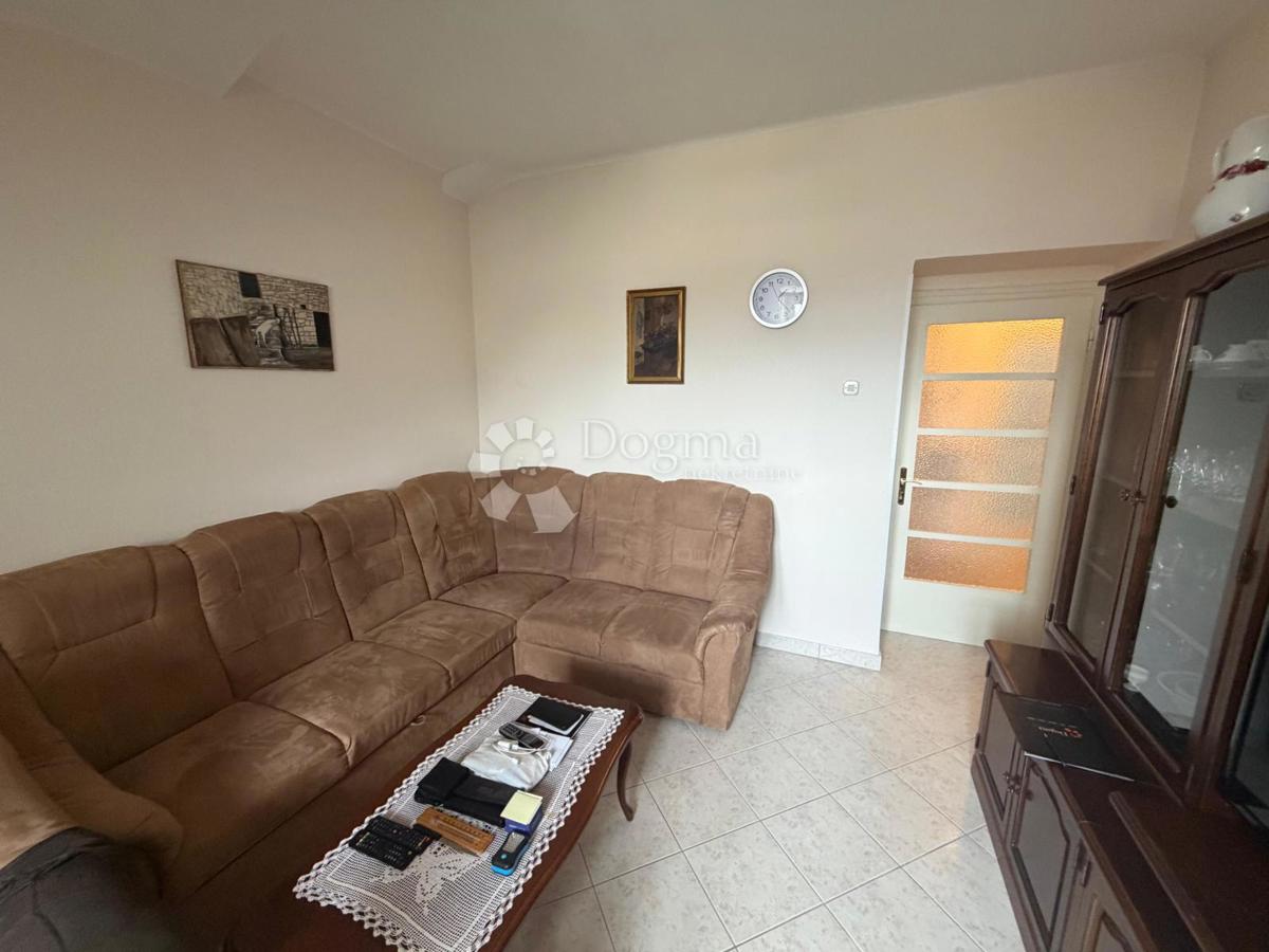 Allogio Centar, Rijeka, 64m2