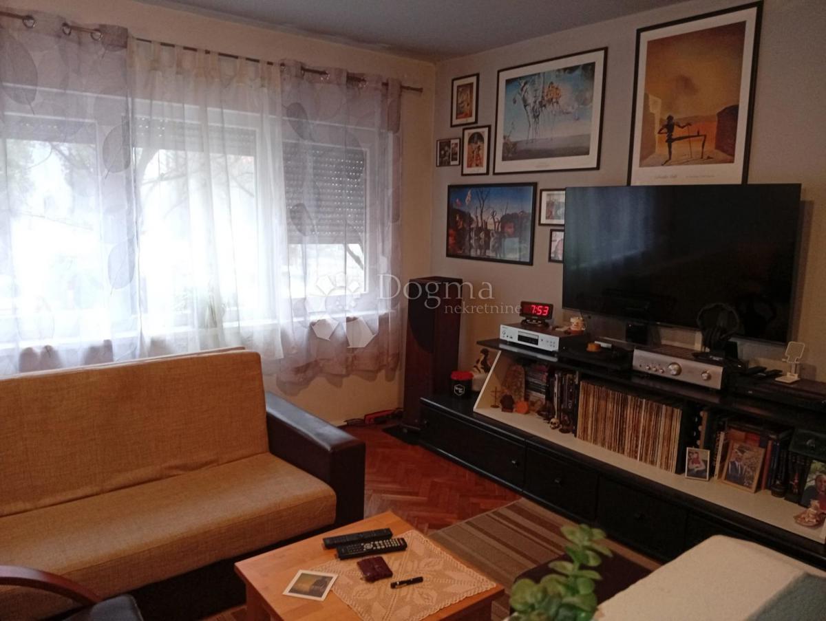 Allogio Centar, Sisak, 56m2