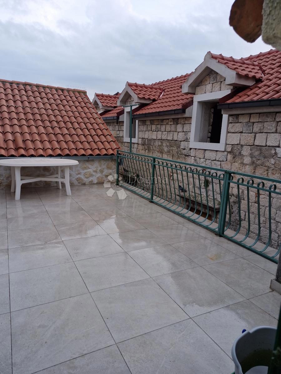Casa Kaštel Stari, Kaštela, 180m2