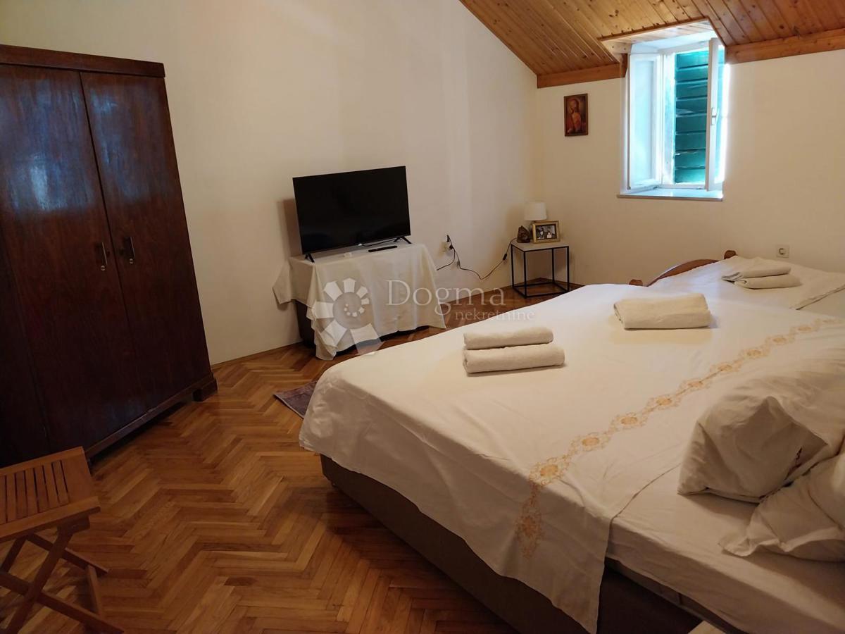 Casa Kaštel Stari, Kaštela, 180m2