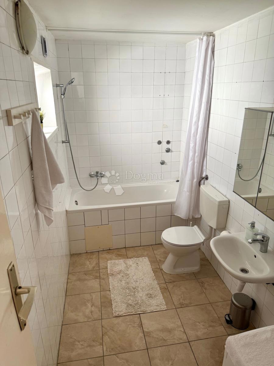 Allogio Ferenščica, Peščenica - Žitnjak, 70m2