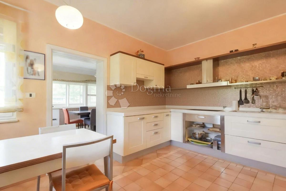 Casa Granešina, Gornja Dubrava, 450m2