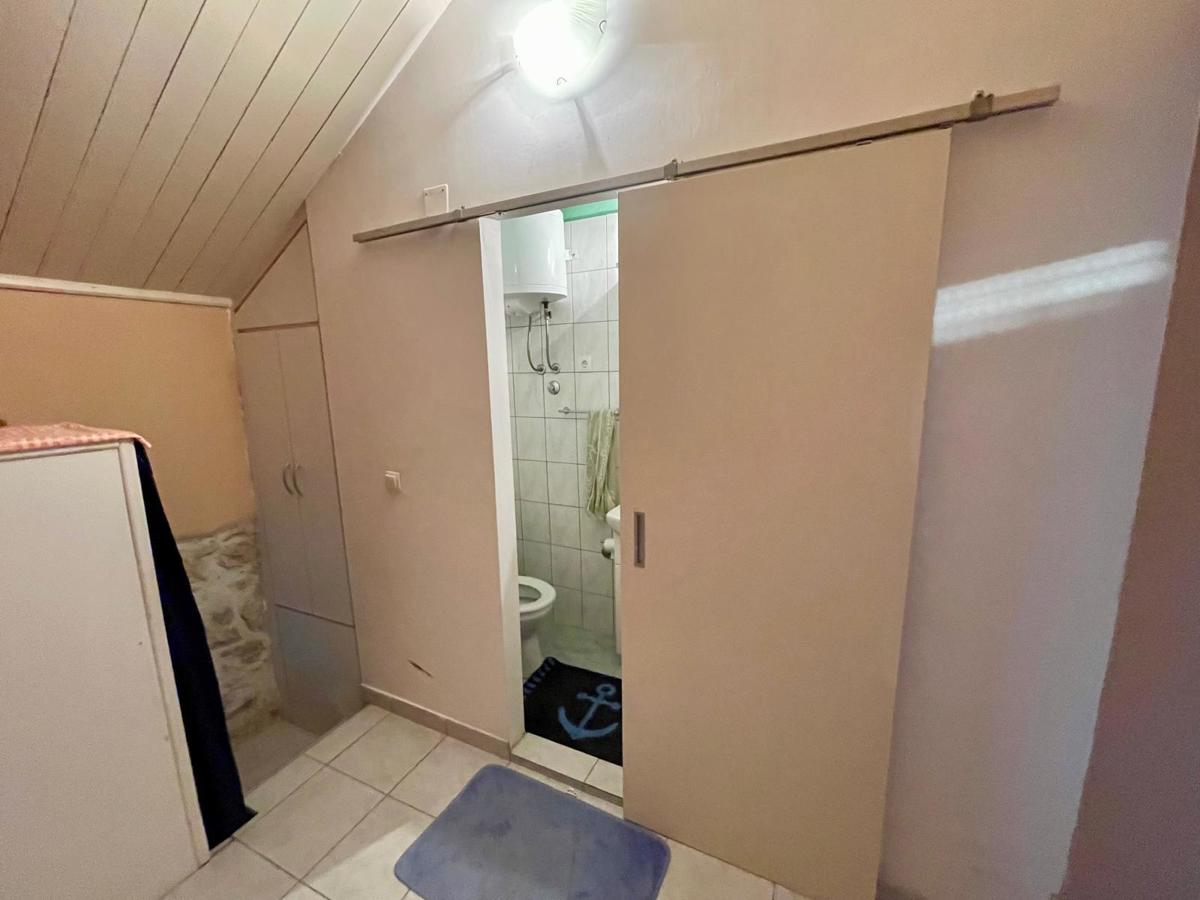 Casa Tribunj, 83,54m2