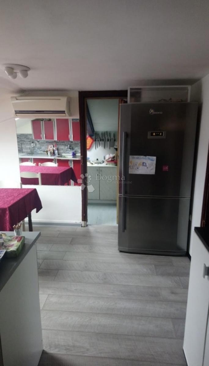 Allogio Lovran, 83m2