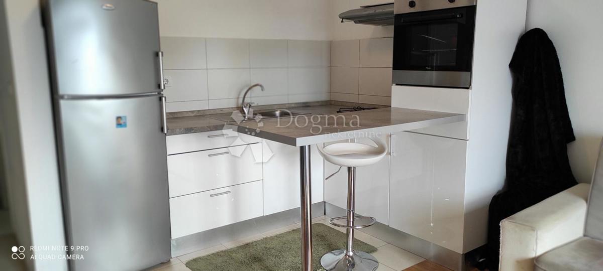 Allogio Retfala, Osijek, 30,55m2