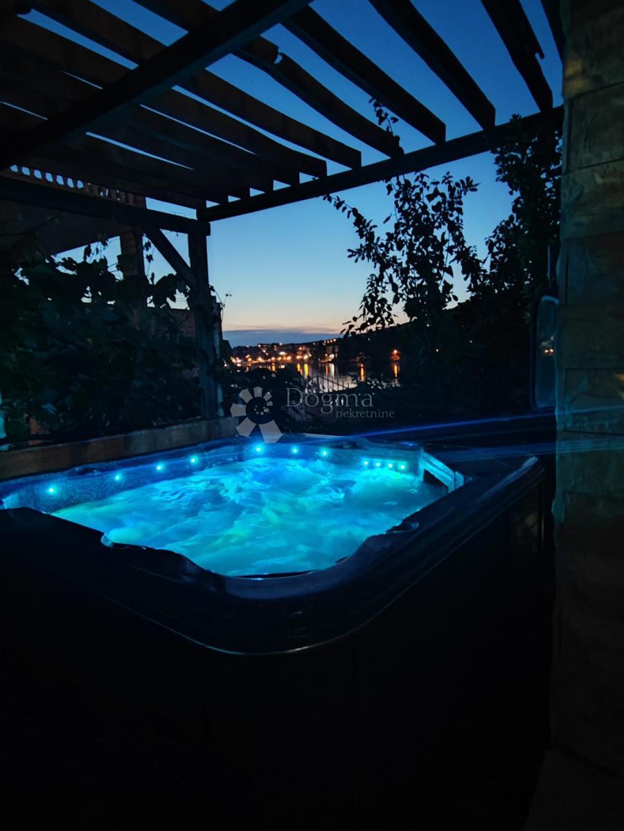 Casa Grebaštica, Šibenik - Okolica, 280m2