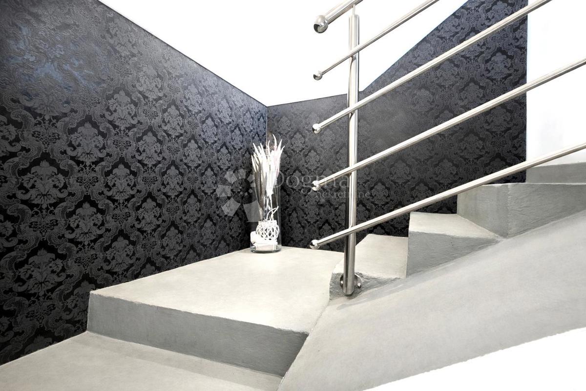 Casa Resnik, Peščenica - Žitnjak, 228m2