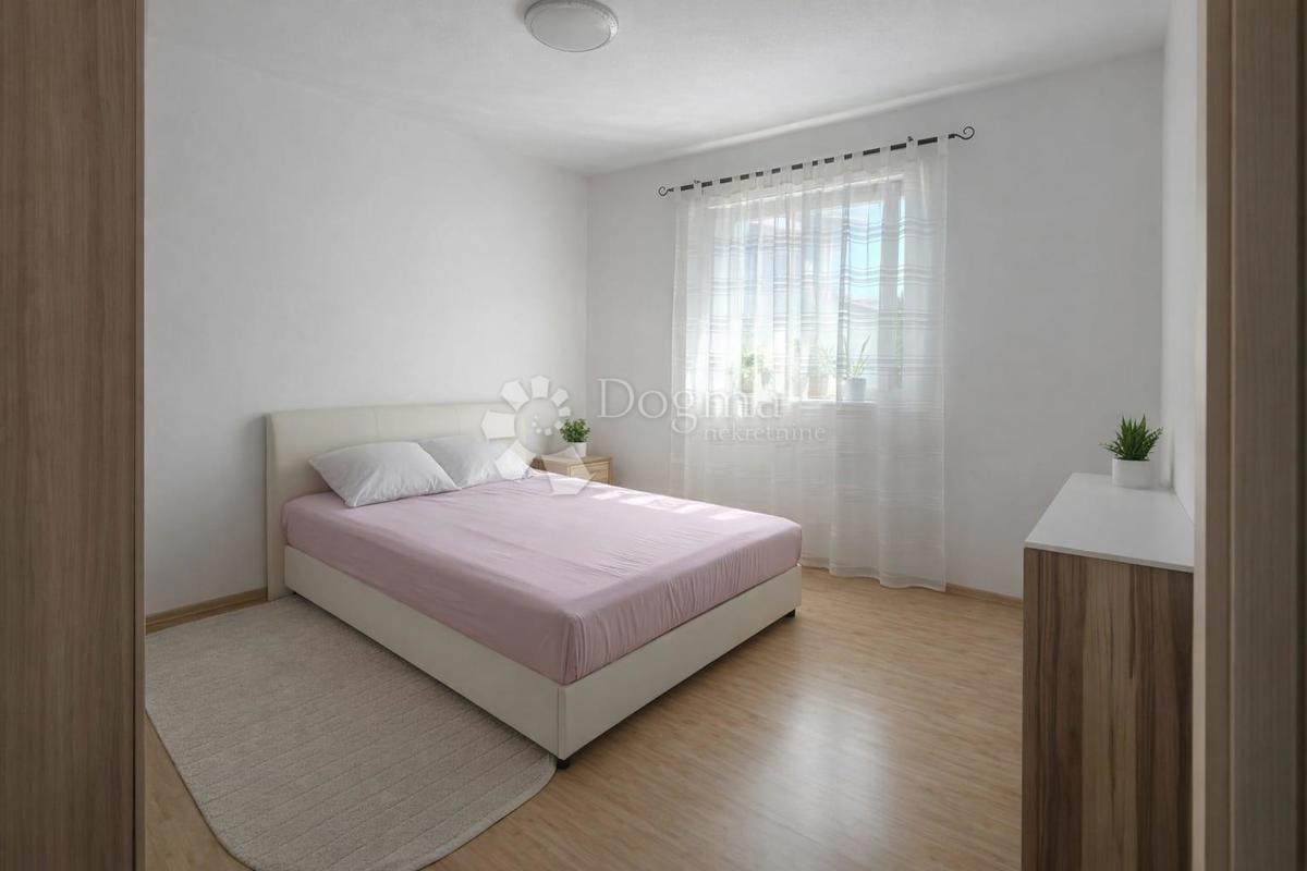 Casa Resnik, Peščenica - Žitnjak, 228m2