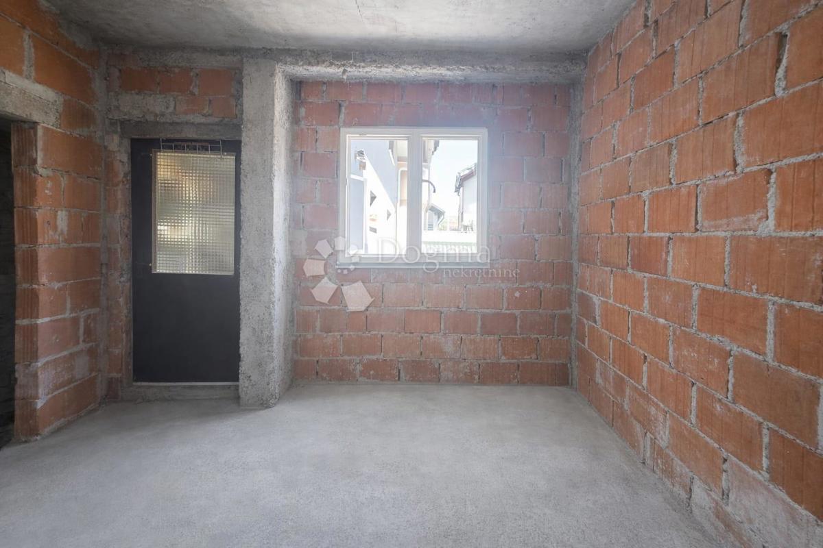 Casa Resnik, Peščenica - Žitnjak, 228m2