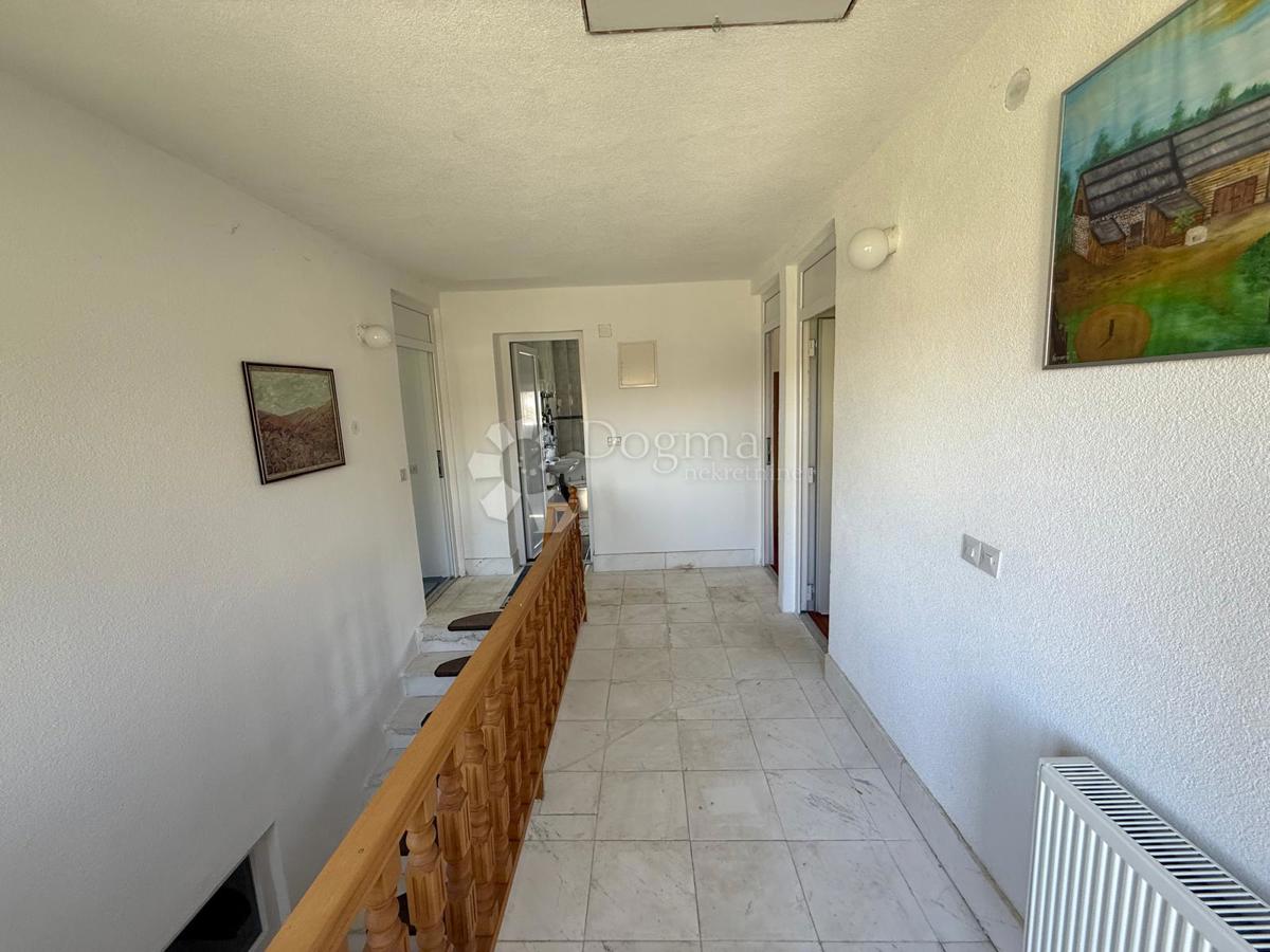 Casa Tolić, Udbina, 190m2