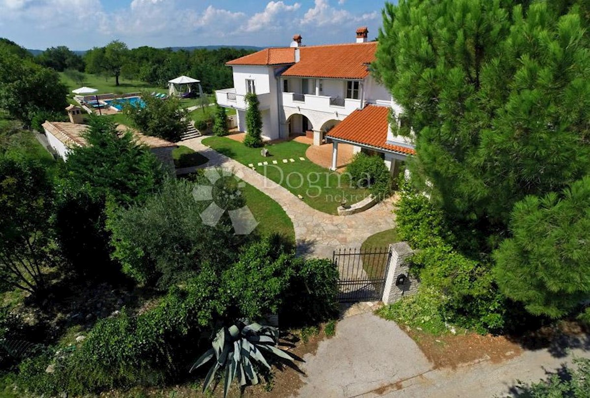 Casa Rakalj, Marčana, 452m2