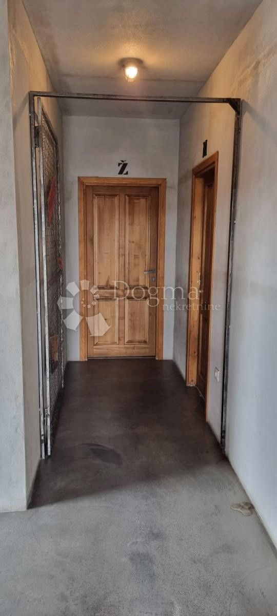 Locale commerciale Škurinje, Rijeka, 110m2