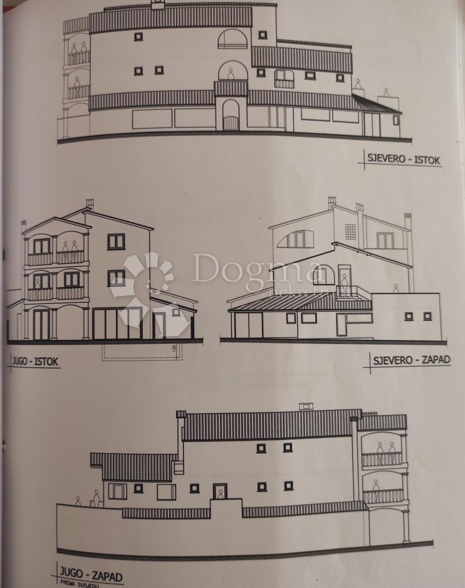 Albergo Peroj, Vodnjan, 900m2