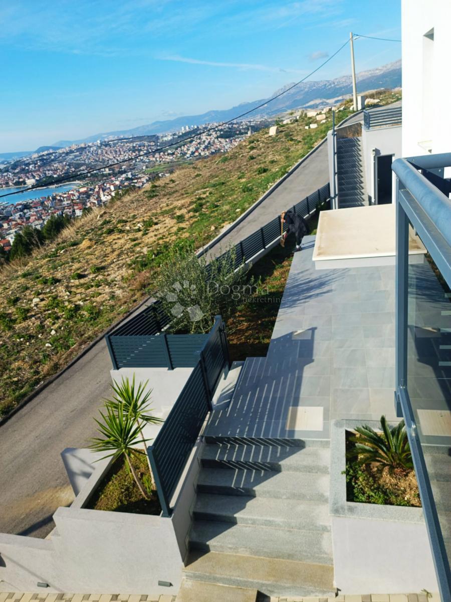 Casa Podstrana, 240m2