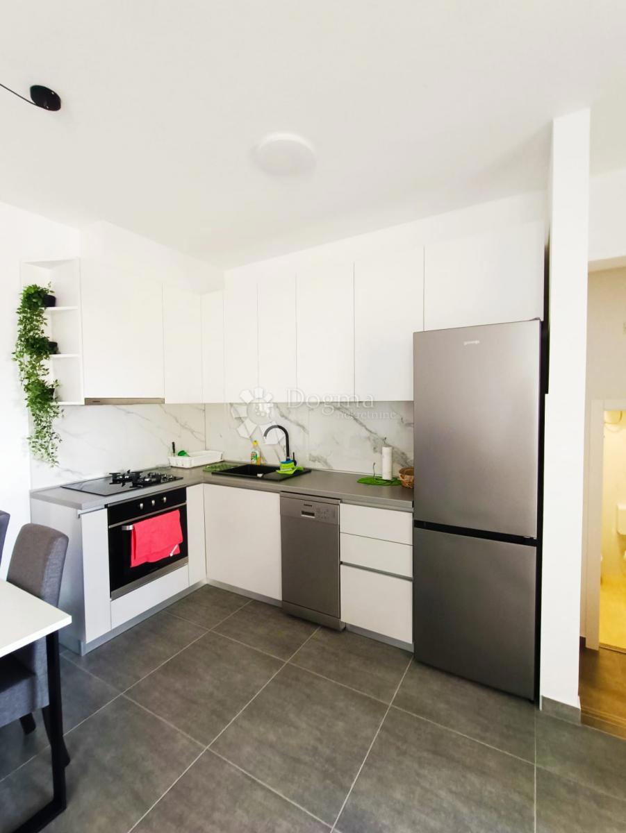 Casa Podstrana, 240m2