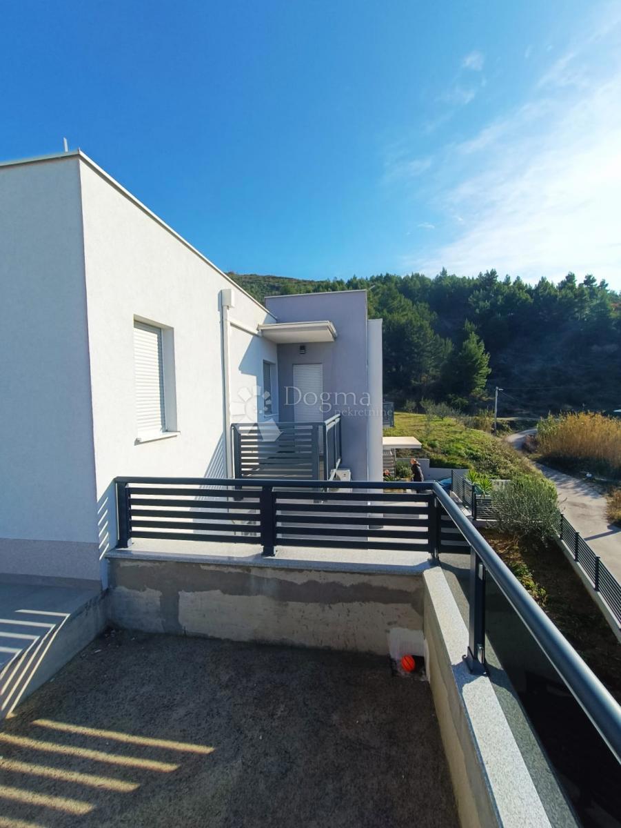 Casa Podstrana, 240m2