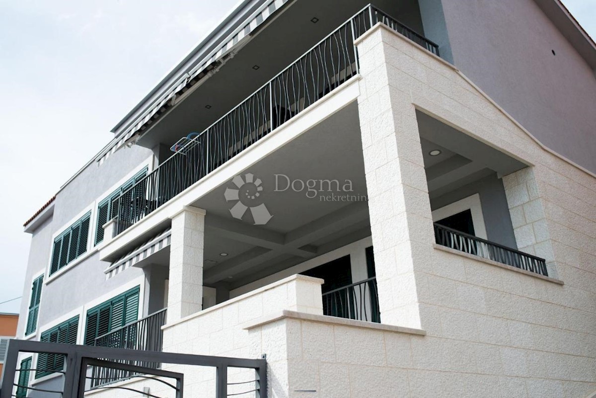 Casa Varoš, Šibenik, 360m2
