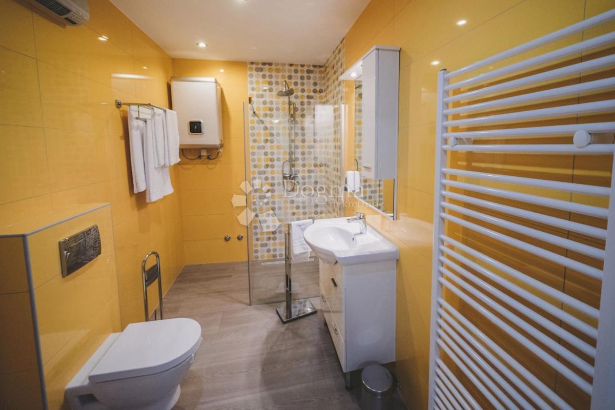 Casa Varoš, Šibenik, 360m2