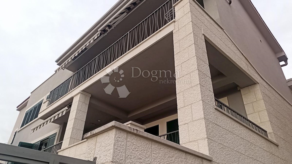 Casa Varoš, Šibenik, 360m2