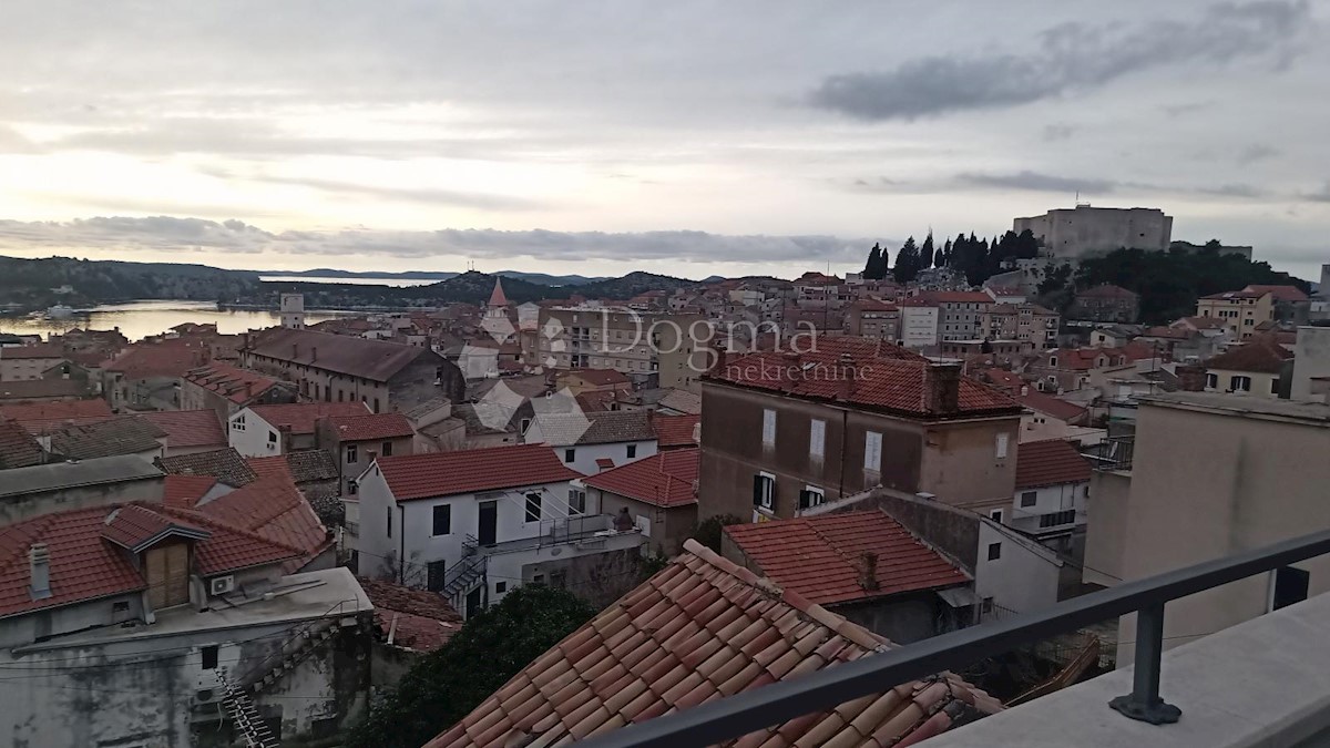 Casa Varoš, Šibenik, 360m2