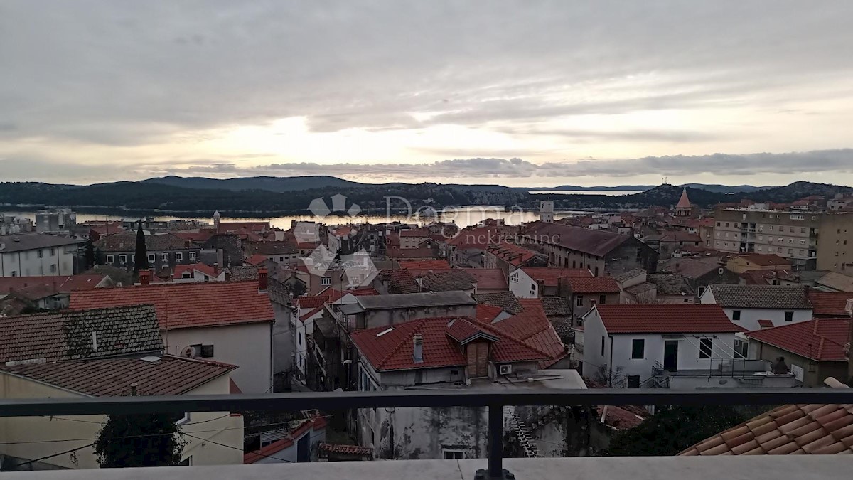 Casa Varoš, Šibenik, 360m2