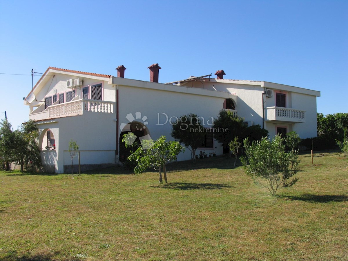 Casa Povljana, 450m2