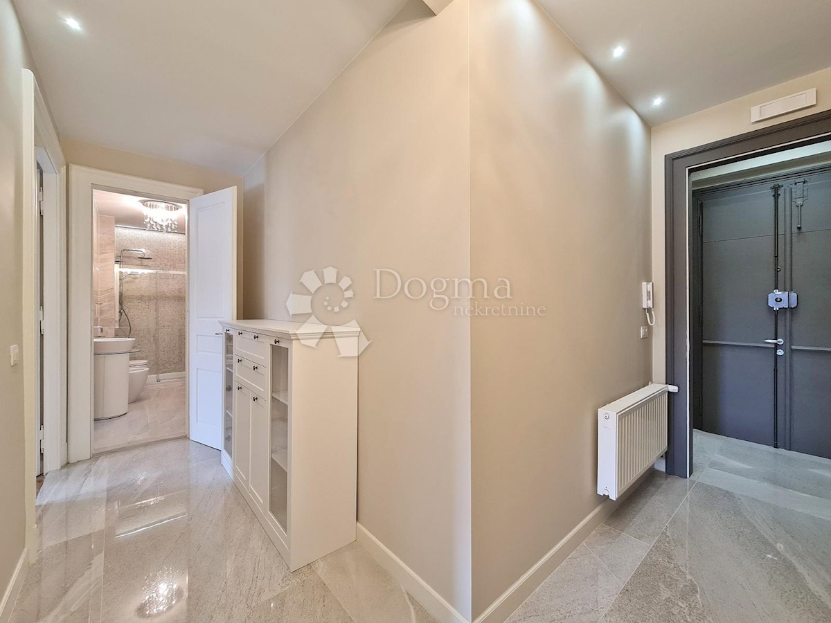 Allogio Centar, Rijeka, 120m2