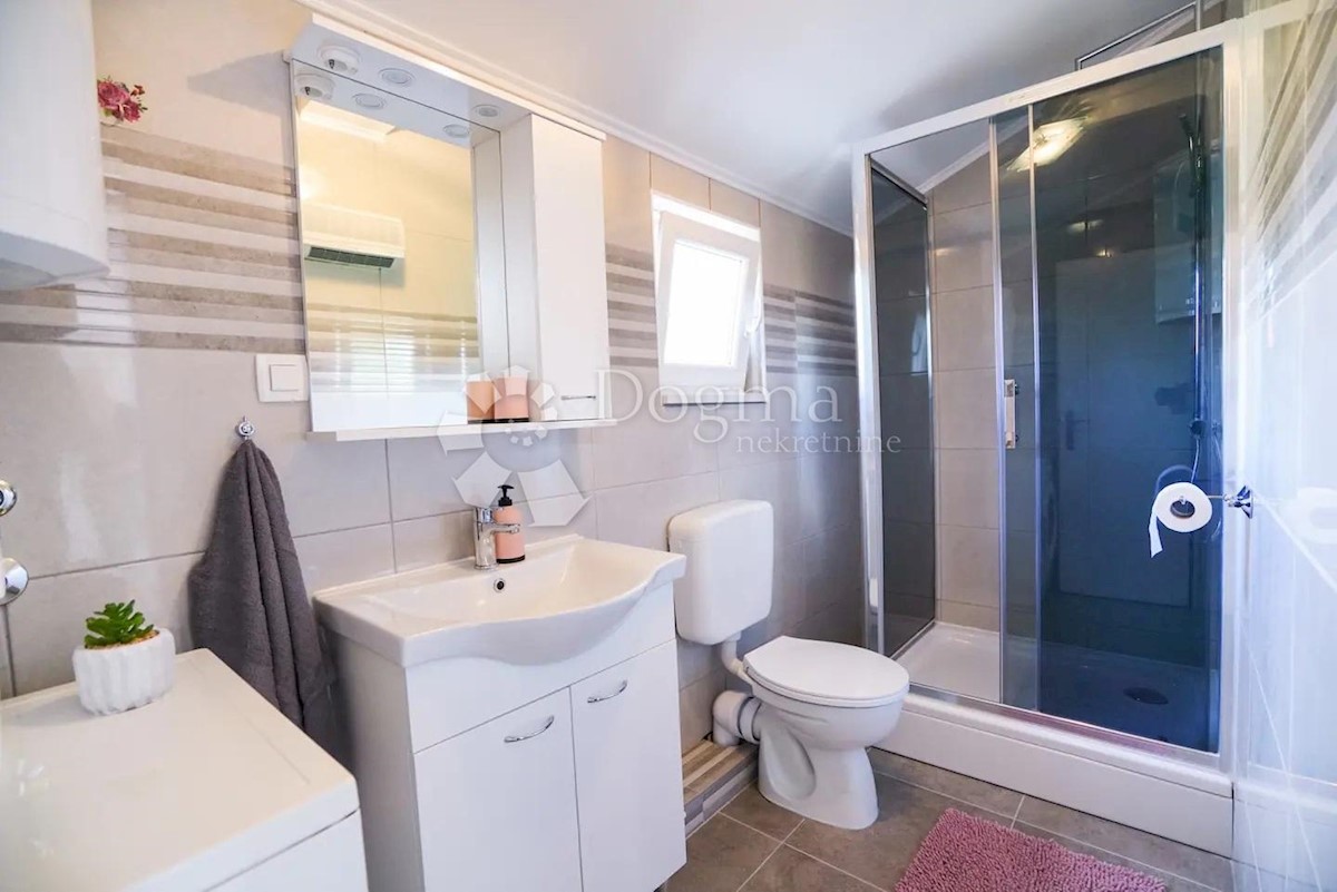 Casa Stanovi, Zadar, 312m2