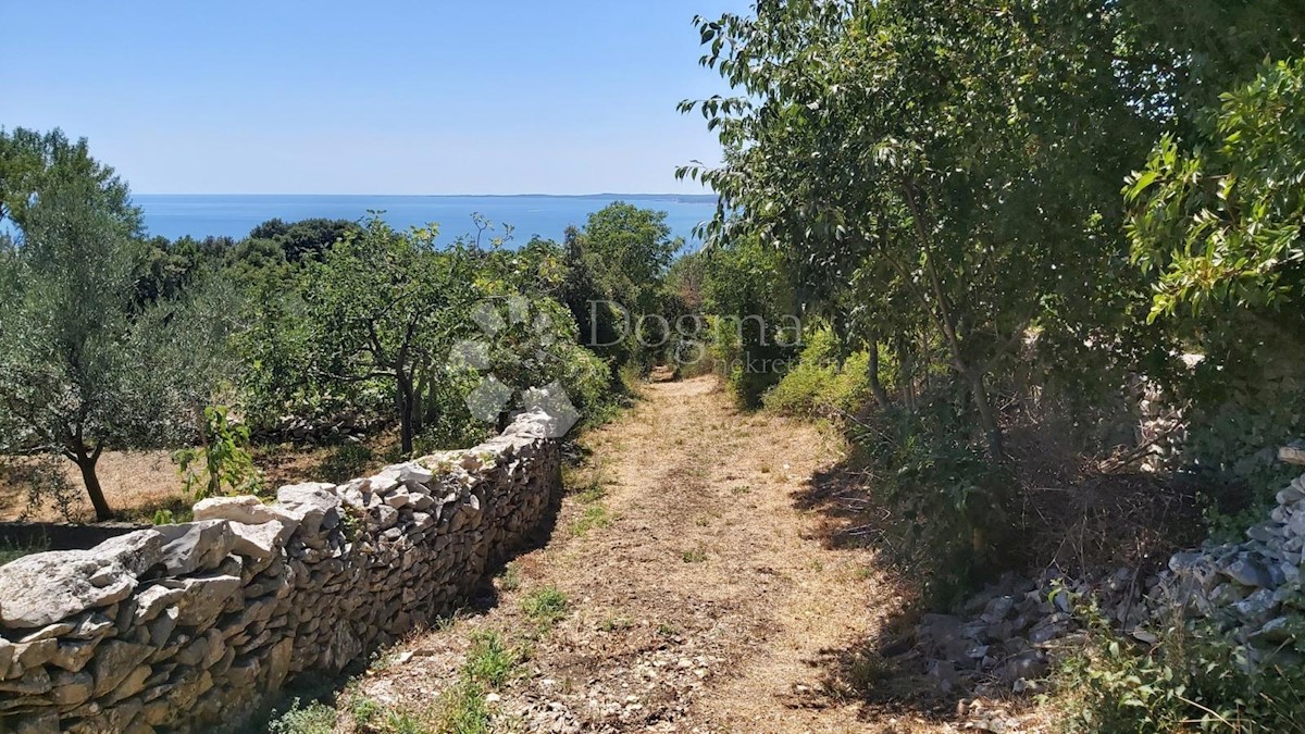 Terreno Viškovići, Raša, 660m2