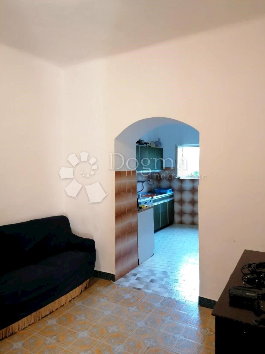 Casa Peruški, Marčana, 100m2