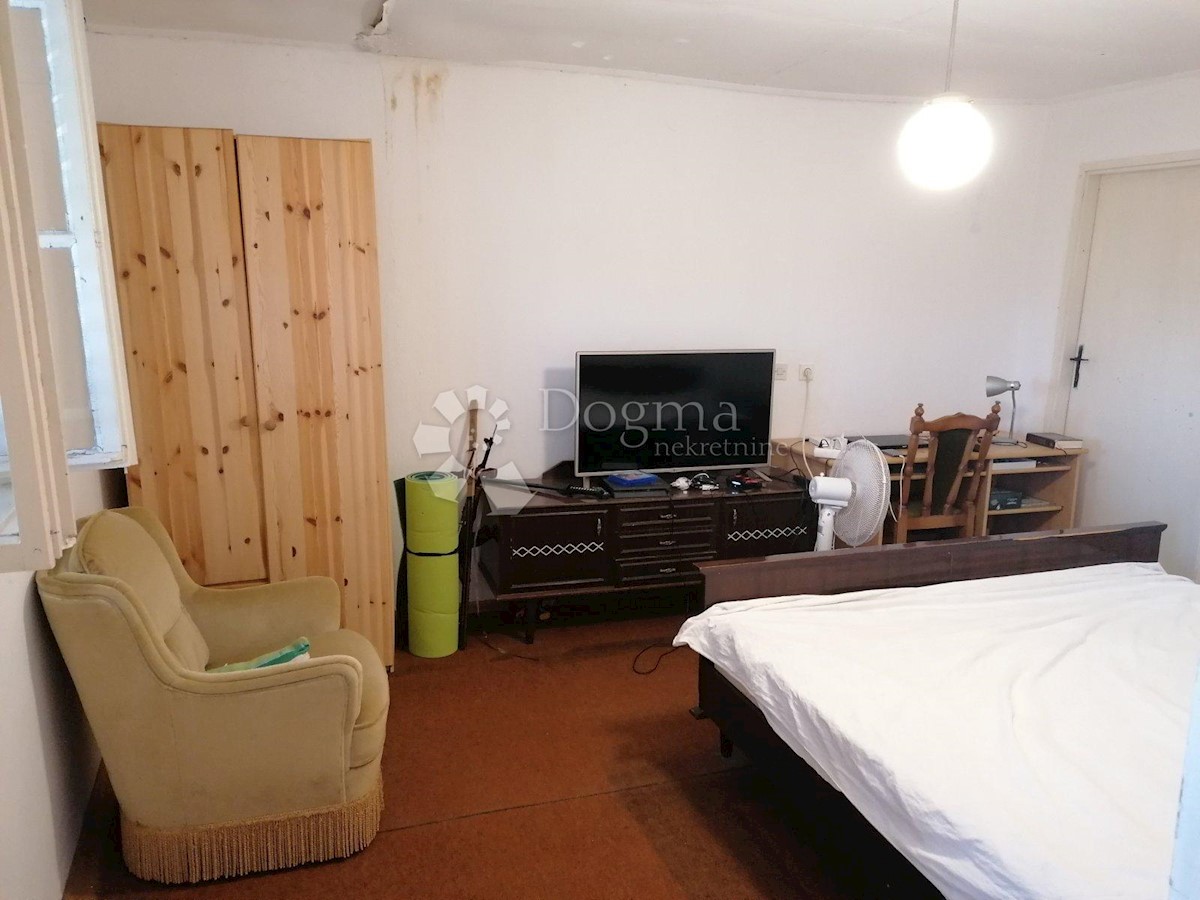 Casa Peruški, Marčana, 100m2