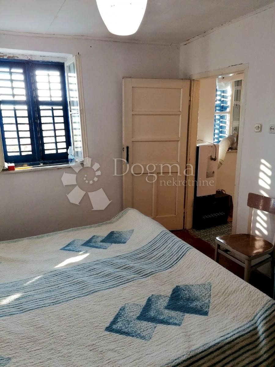 Casa Peruški, Marčana, 100m2
