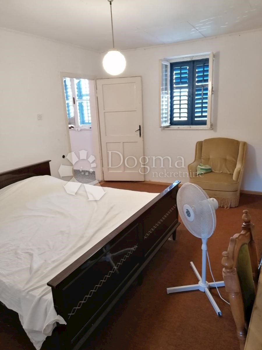 Casa Peruški, Marčana, 100m2