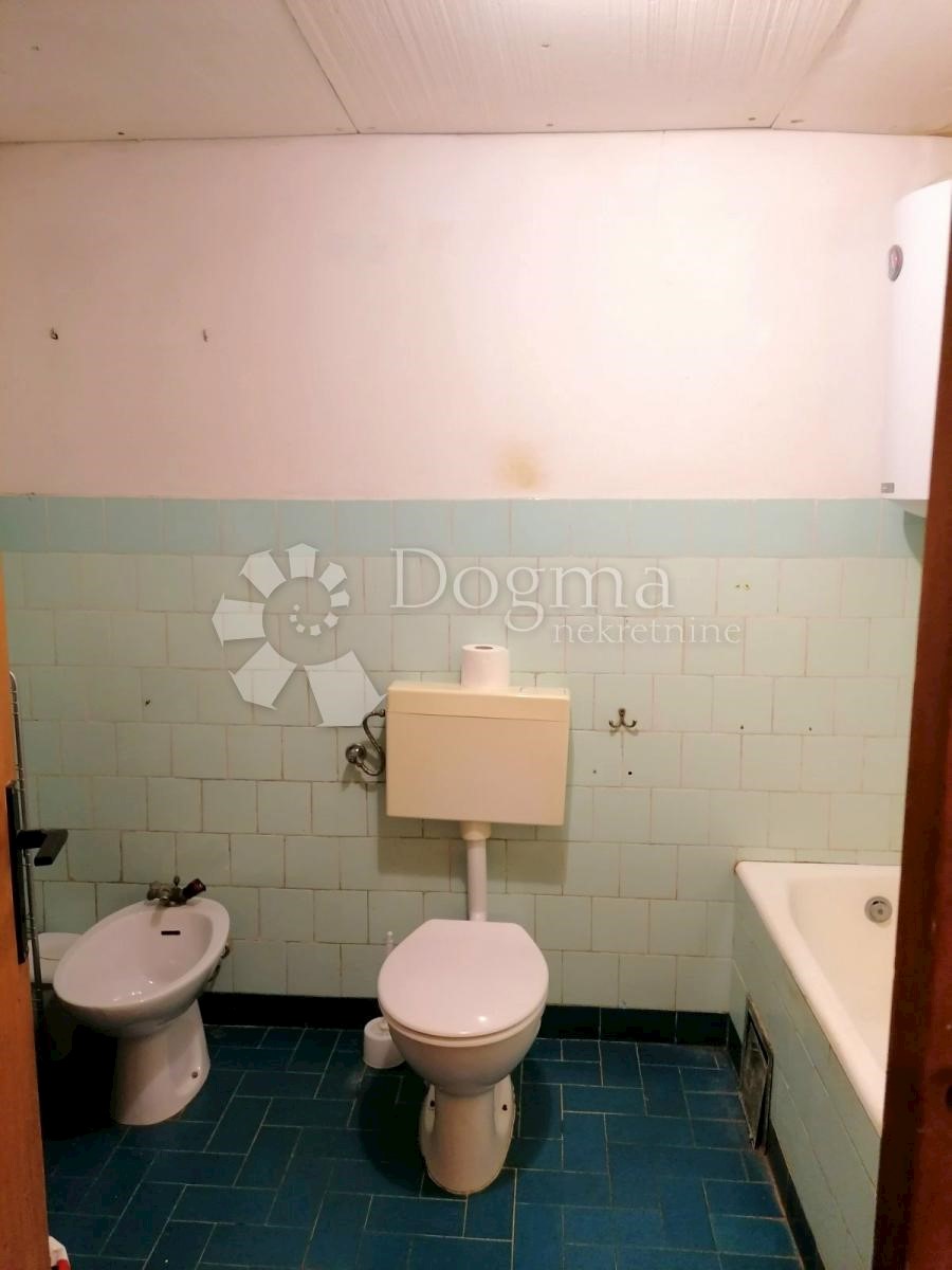 Casa Peruški, Marčana, 100m2