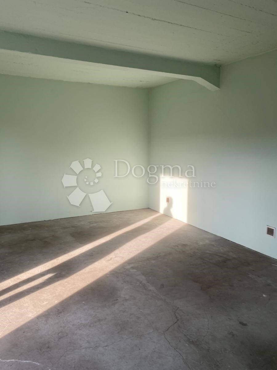 Locale commerciale Trnovec, Trnovec Bartolovečki, 170m2