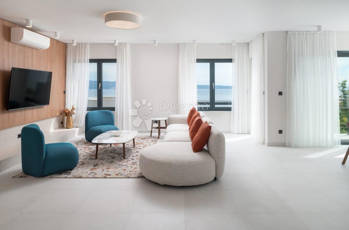 Casa Podstrana, 243,70m2