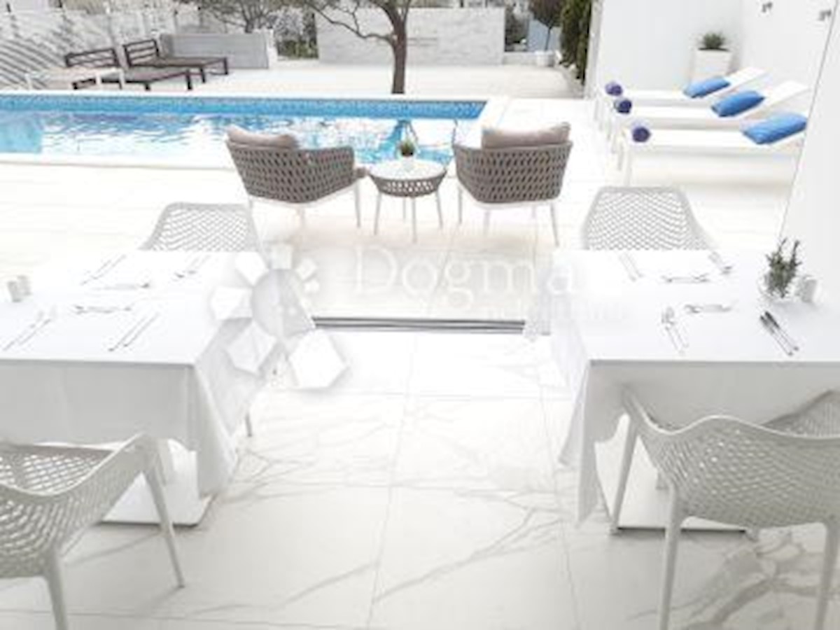 Albergo Borik, Zadar, 1.299m2