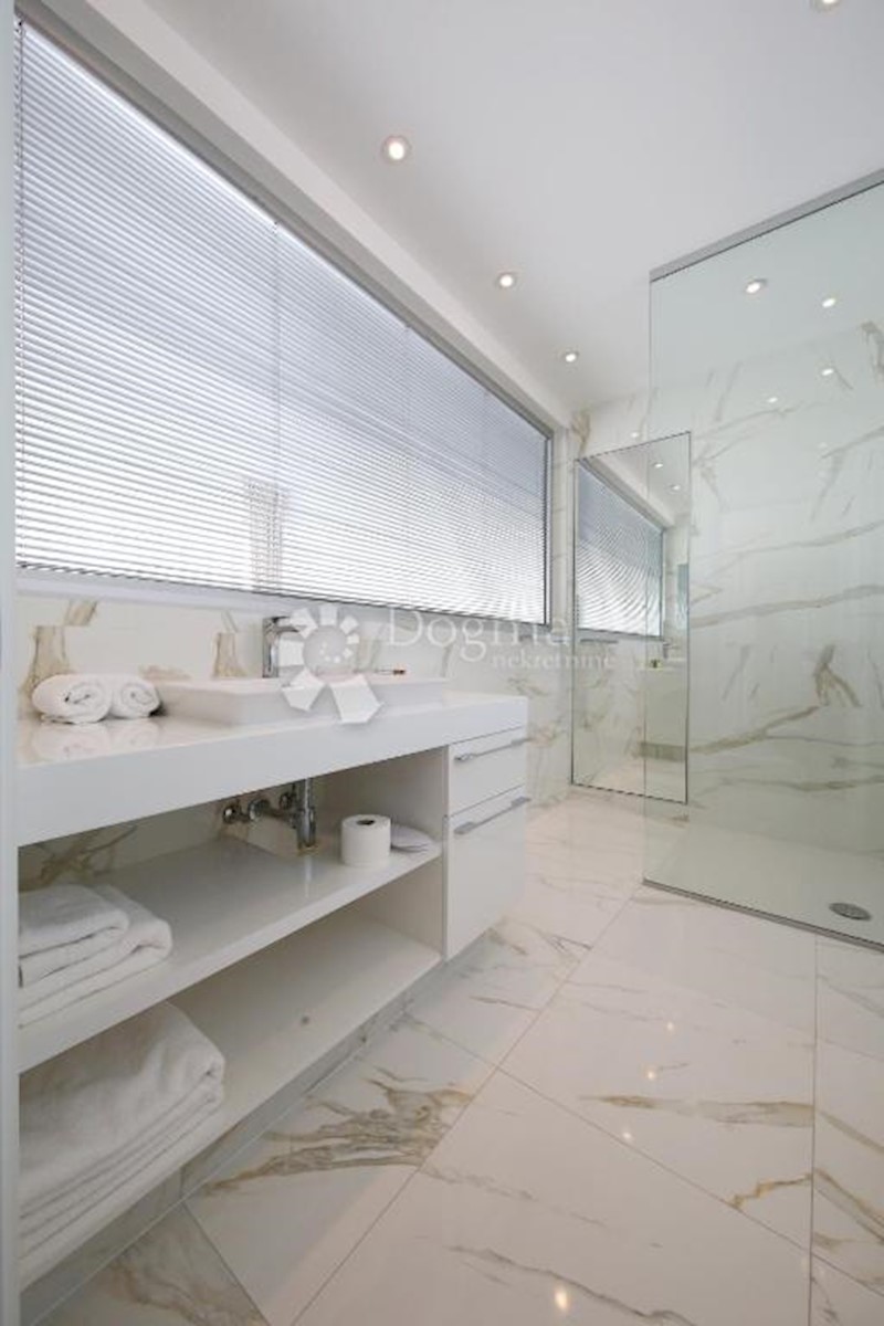 Albergo Borik, Zadar, 1.299m2