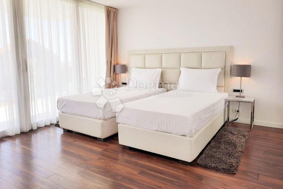 Albergo Borik, Zadar, 1.299m2