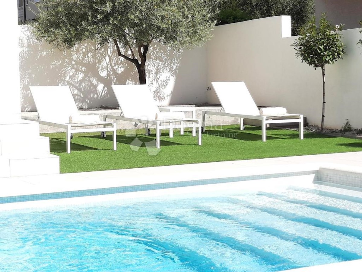 Albergo Borik, Zadar, 1.299m2