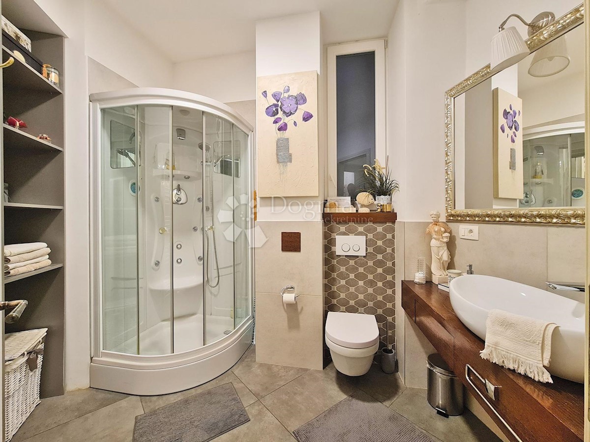 Allogio Centar, Rijeka, 105m2