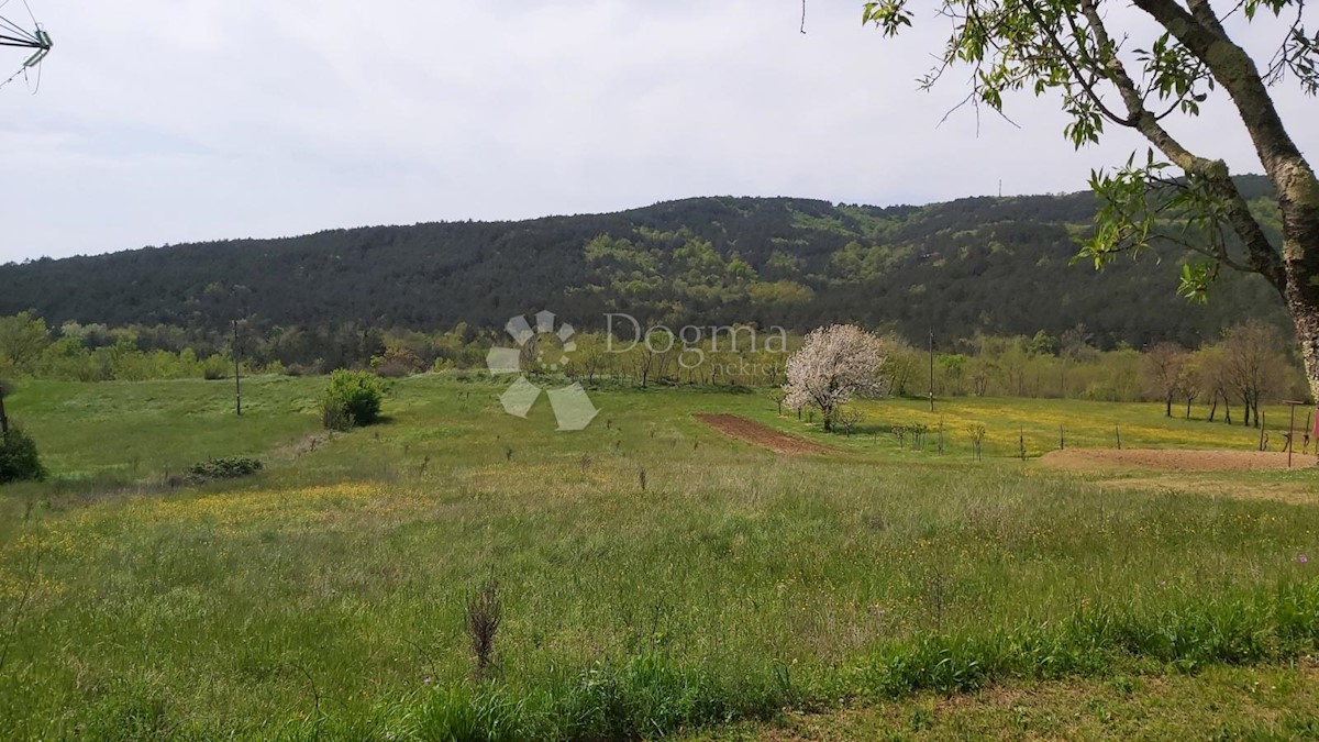 Terreno Kršan, 528m2