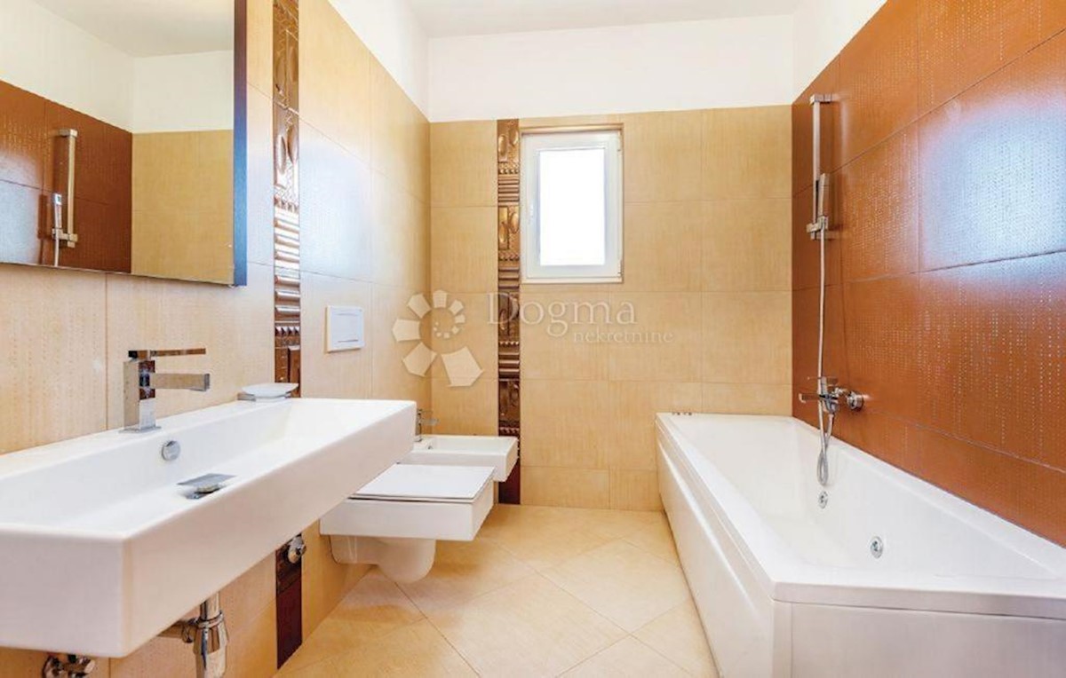 Appartamento Barbat na Rabu, Rab, 94,87m2