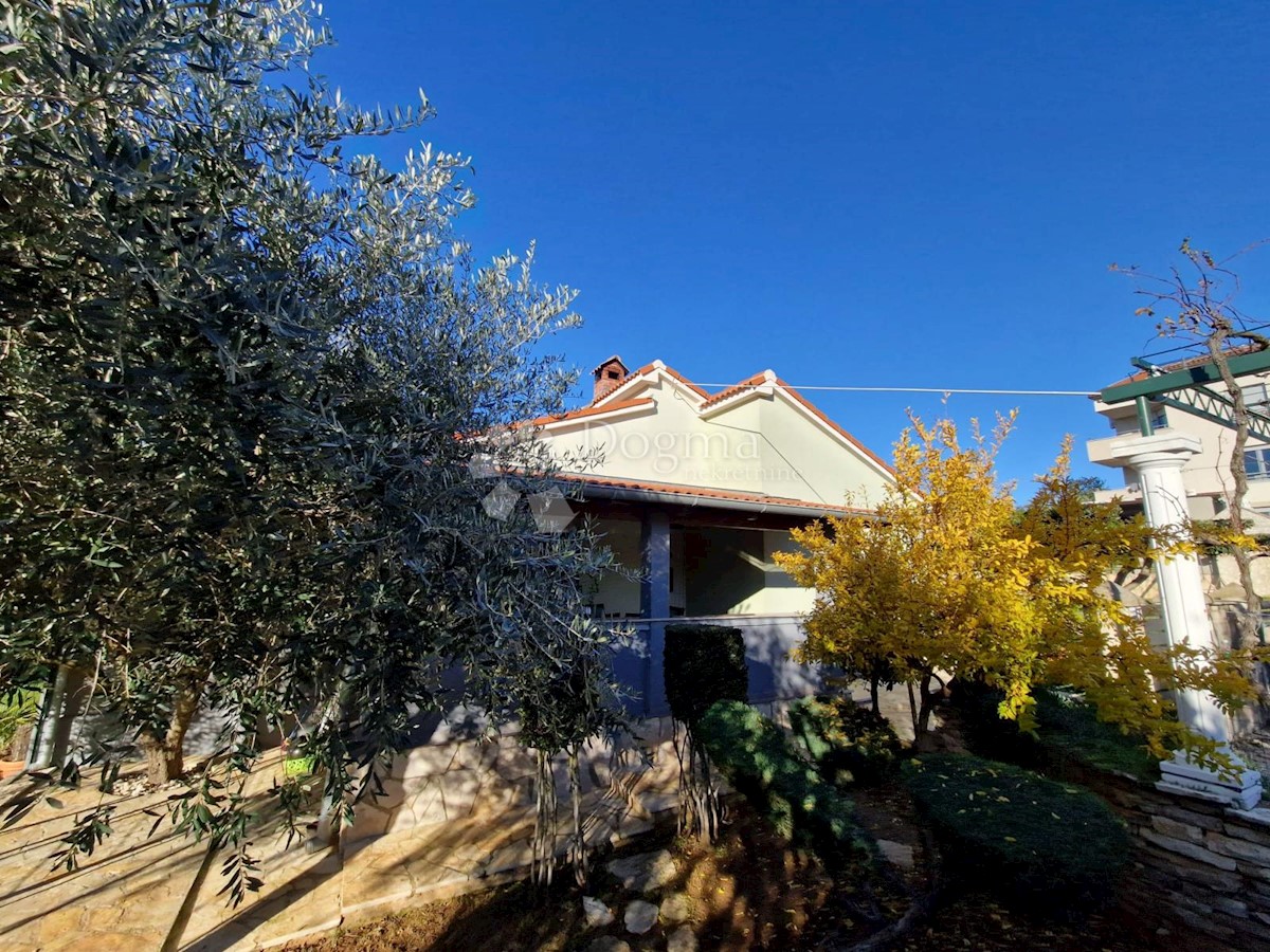 Casa Veli vrh, Pula, 163,95m2