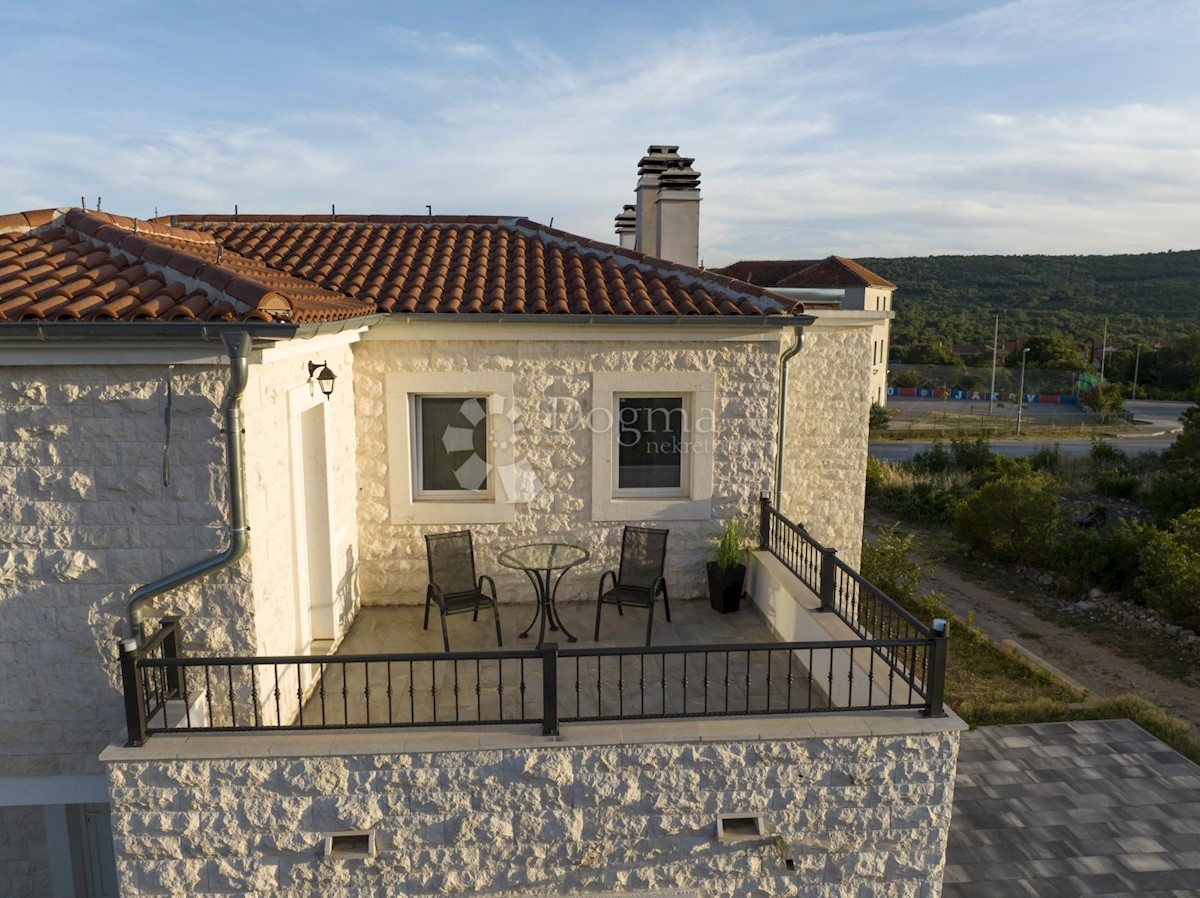 Casa Dubrava Kod Šibenika, Šibenik - Okolica, 282m2