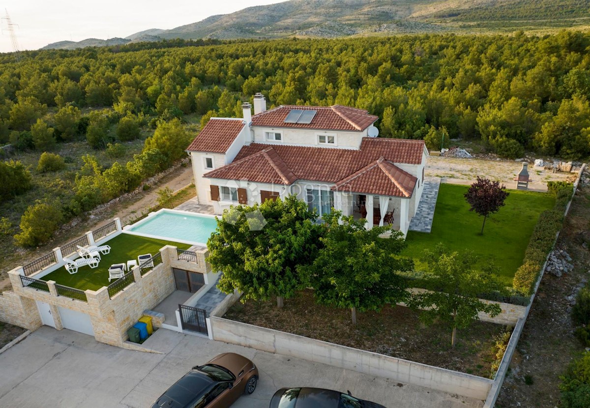 Casa Dubrava Kod Šibenika, Šibenik - Okolica, 282m2