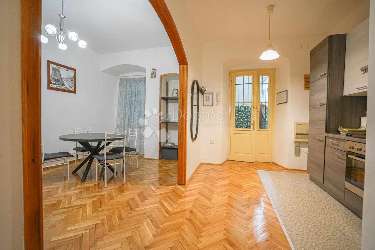 Allogio Centar, Rijeka, 70,64m2