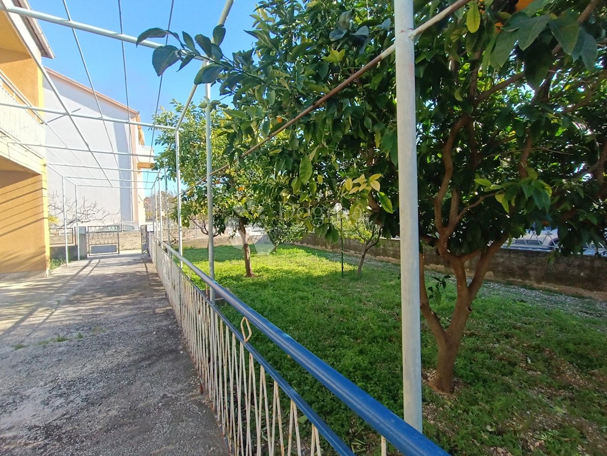 Casa Kaštel Gomilica, Kaštela, 292,49m2